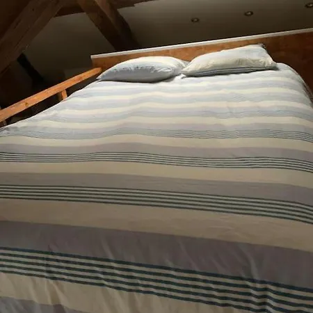 Studio * Bruyeres-le-Chatel